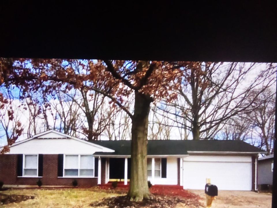 1st image of 3254 Churchill Dr