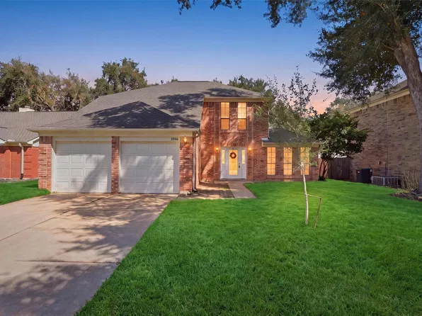 1926 Victoria Garden Dr, Richmond, TX 77406