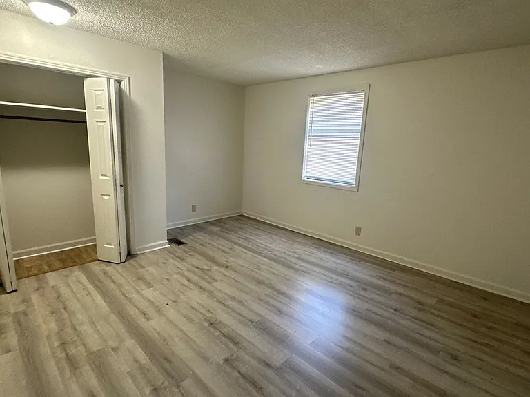 Evergreen Townhomes — Photo 16