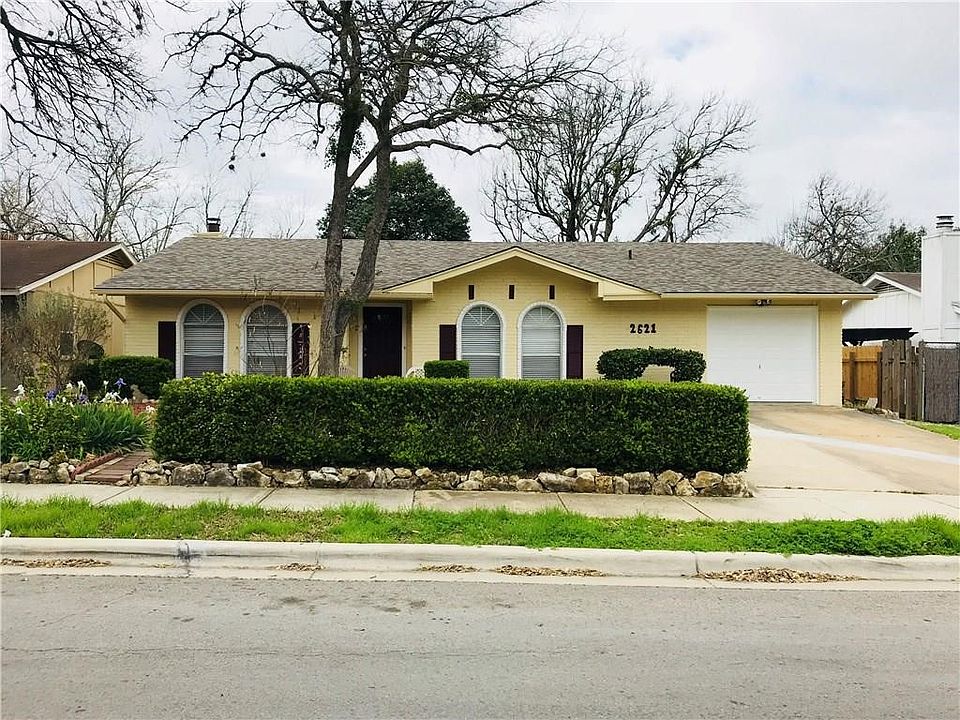 1st image of 2621 Berkett Dr