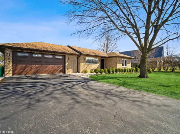 192 Highland Ave, Wheeling, IL 60090