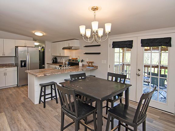 3rd image of 109 Nature Ln
