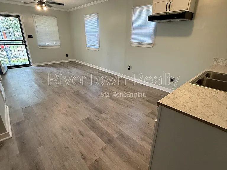2250 Stovall Ave — Photo 5