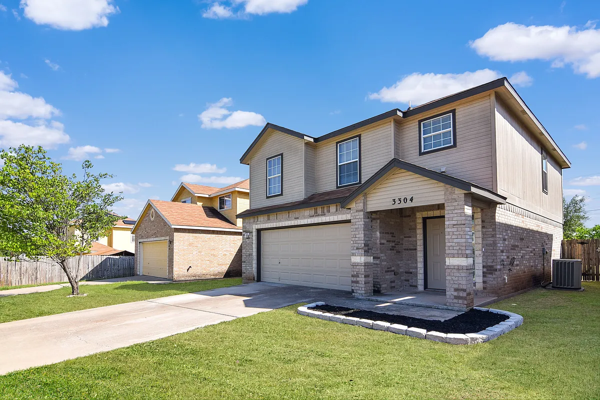 Building Photo - 3304 Regency Ct