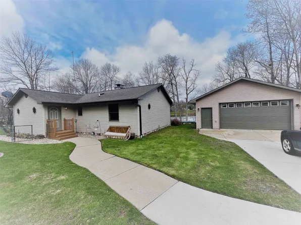 N2417 River Dr, Wallace, MI 49893