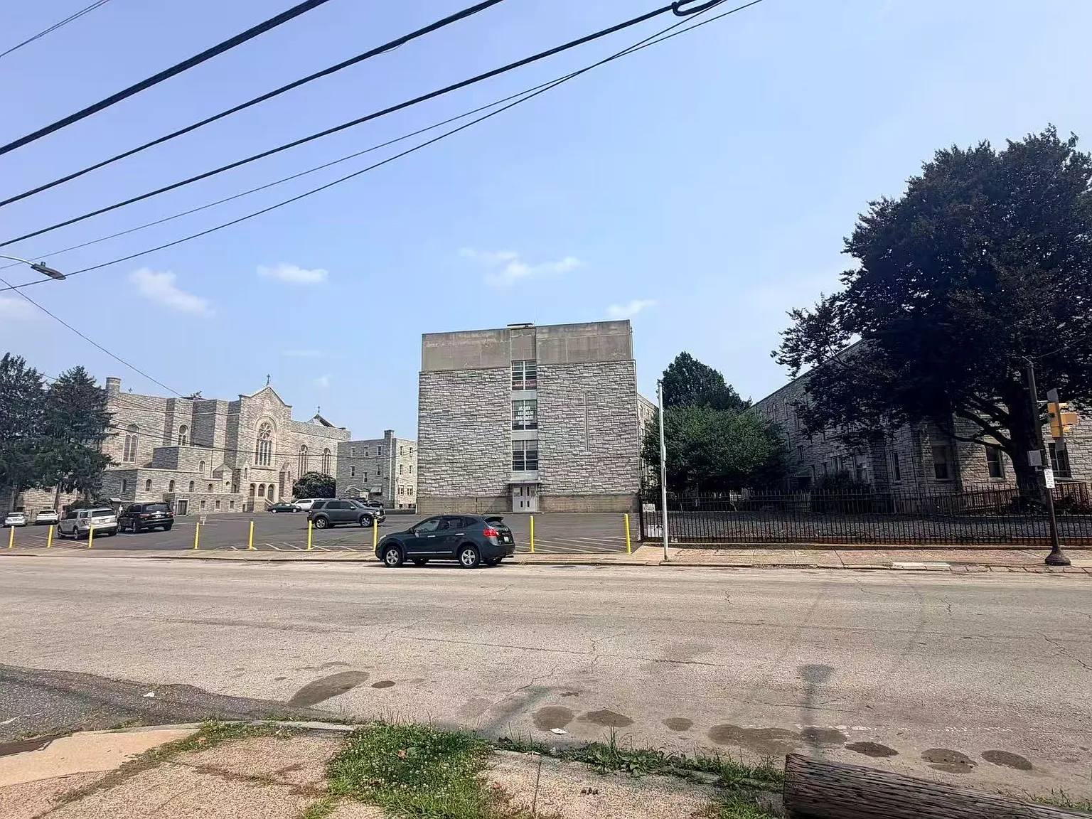 5 bed, 1500 sqft, $1,800 — Photo 4