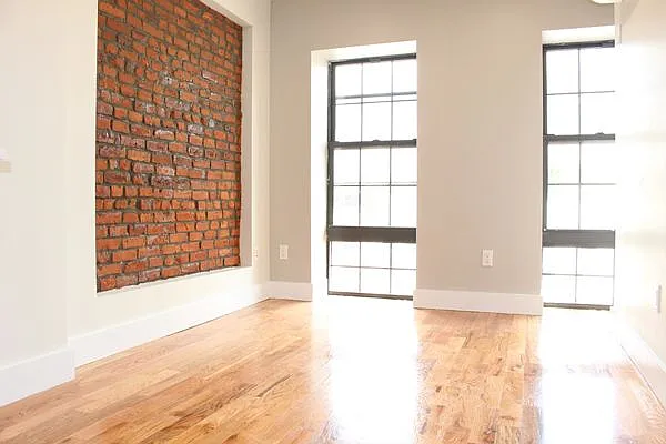 Rented by null | media 25