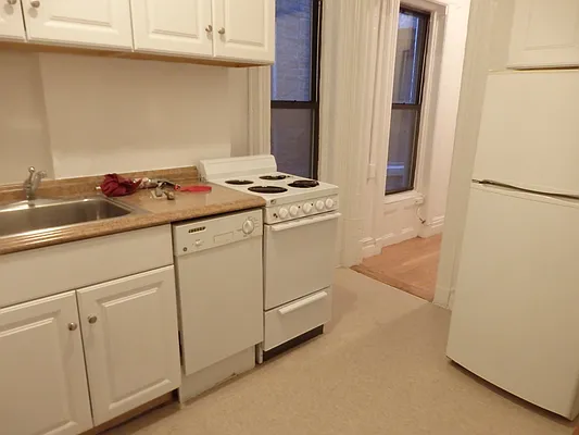 Rented by John O'Kelly Real Estate | media 9