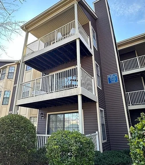 2 Lk Ave — Photo 12