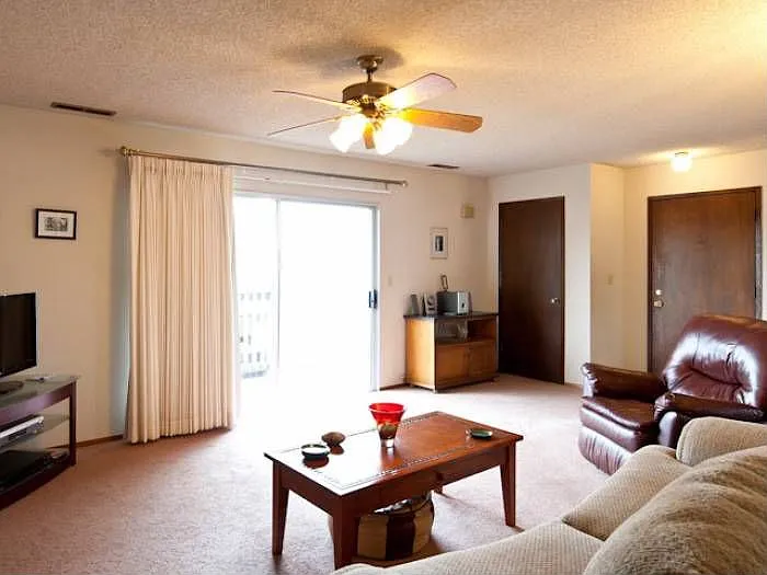 Living Room Unit C