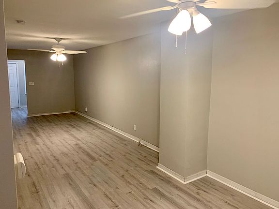 3rd image of 540 13th Ave S