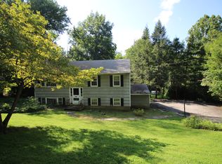 6 Crest Way, Purdys, NY 10578