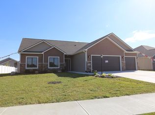 13017 Crape Myrtle Cv, Fort Wayne, IN 46814