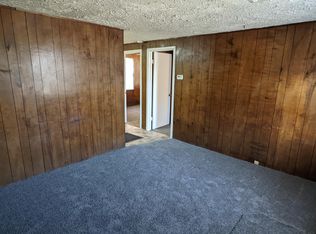 2136 W Irving, Wichita, KS 67213