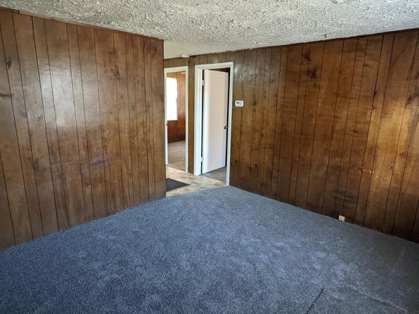 2136 W Irving, 2136 W Irving St, Wichita, KS 67213