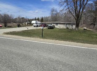 2604 W Knox Rd, Beaverton, MI 48612