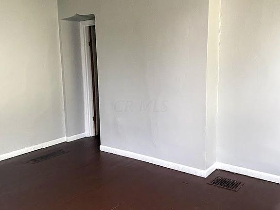 5th image of 1772 Courtland Ave