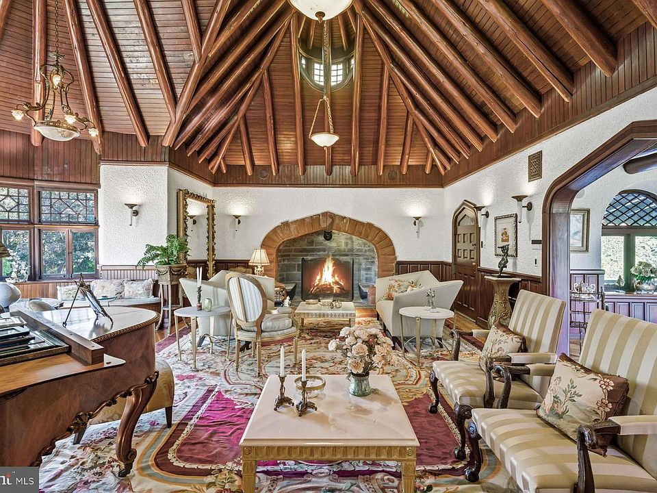 13th image of this home