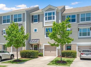 17 Prairie View Ct, Durham, NC 27703