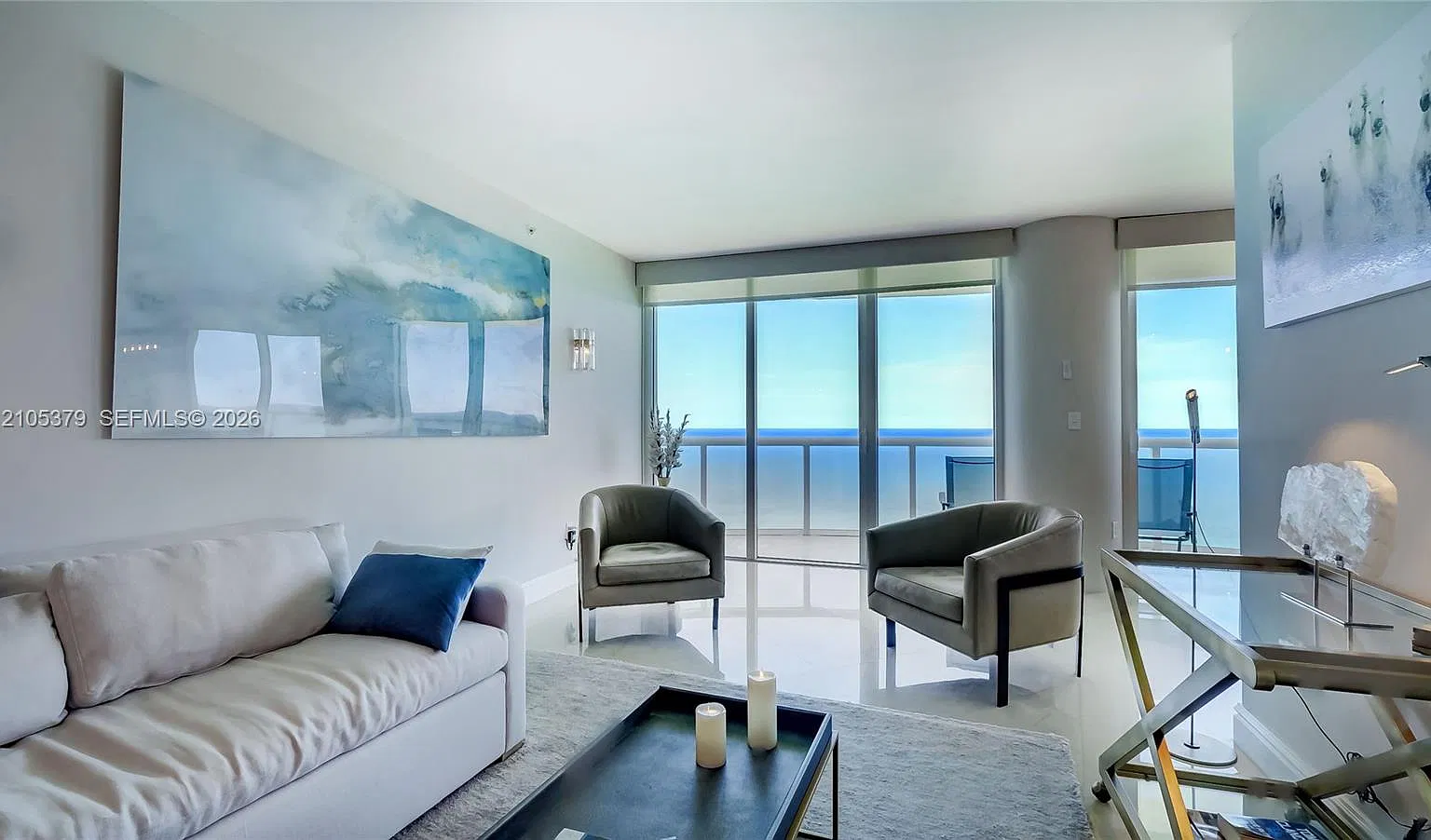 Akoya Condo — Photo 4