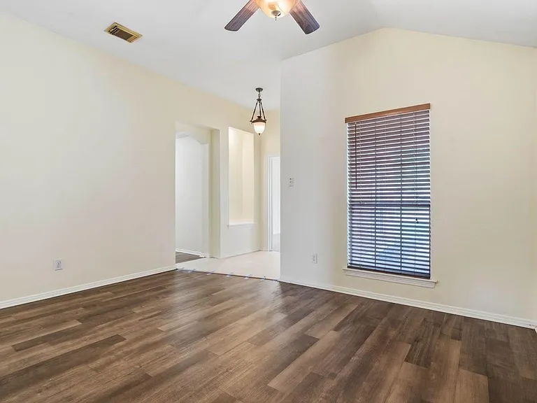 21107 Stoney Haven Dr — Photo 7