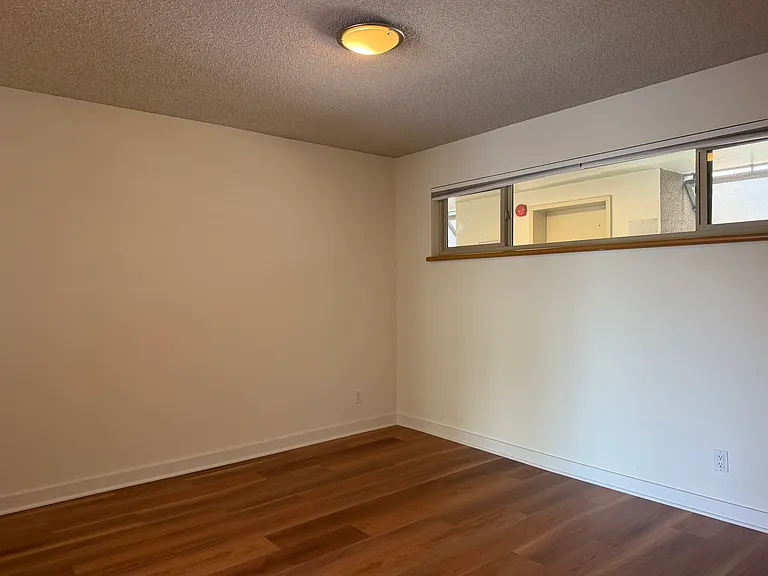 732 11th Ave E #404 — Photo 12