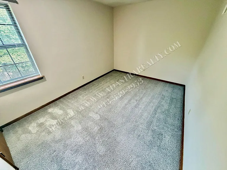 6622 W 149th Ter — Photo 12
