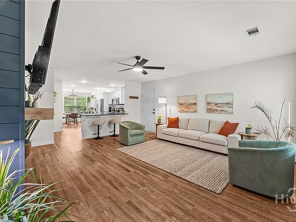 4th image of 308 Anderson Street