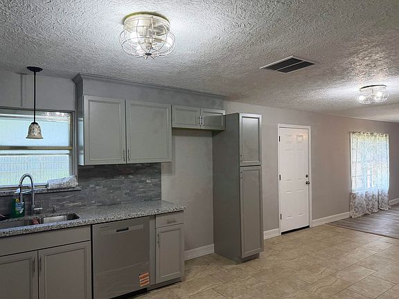 4th image of 6321 Dave St