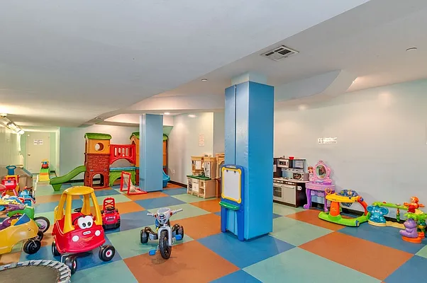 Sold by Corcoran | media 18