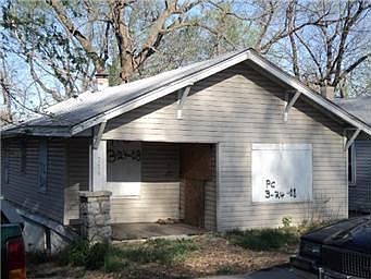 1st image of 718 Lewis Ave