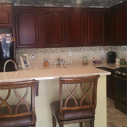 3rd image of 721 Shirehampton Dr