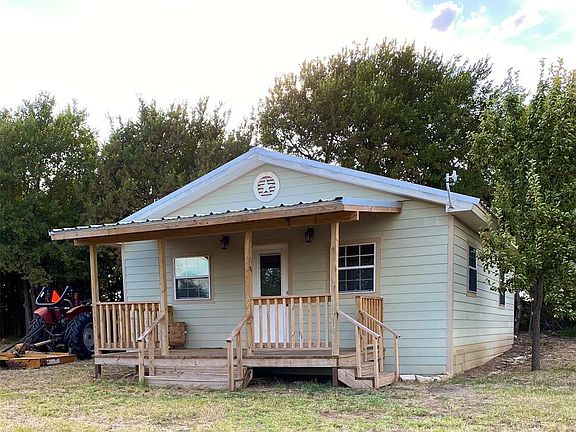 5th image of 424 County Road 209