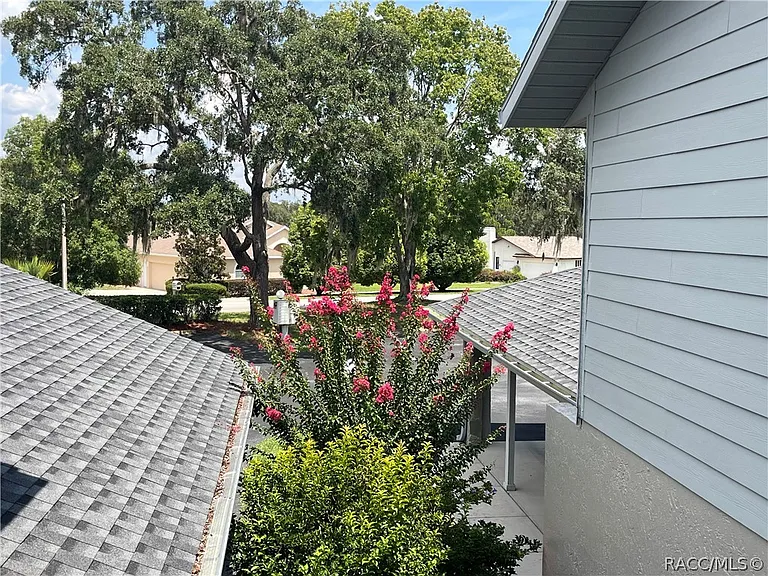 600 E Gilchrist Ct #5A — Photo 2