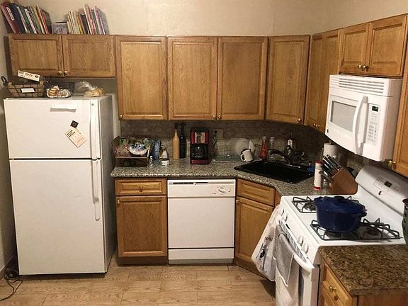 4th image of 2134 47th St #1