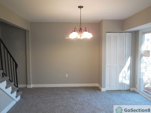 4th image of 10417 Hyannis Dr