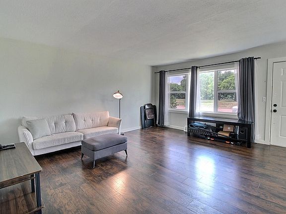4th image of 3434 S Washington Ave