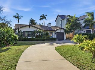 845 Snell Isle Blvd NE, Saint Petersburg, FL 33704