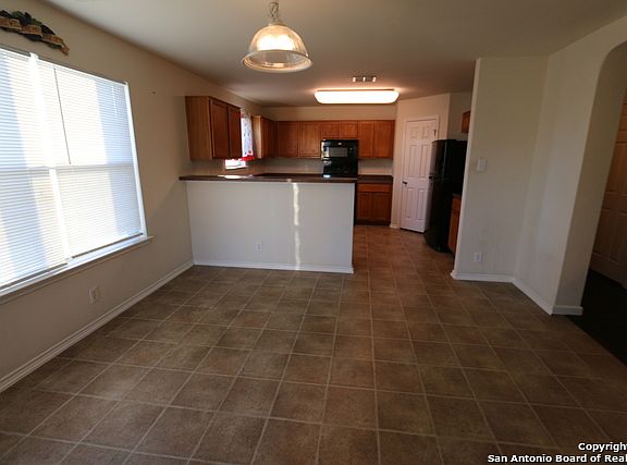 5th image of 3907 Nuttall Oak Dr