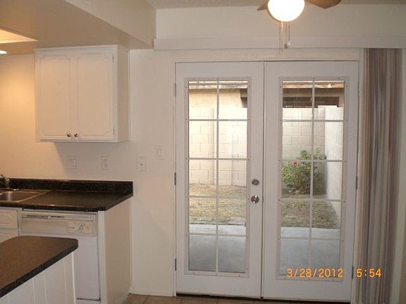 3rd image of 1450 E Knoll Cir APT 3