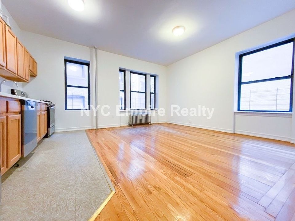 1st image of 310 Convent Ave #2C