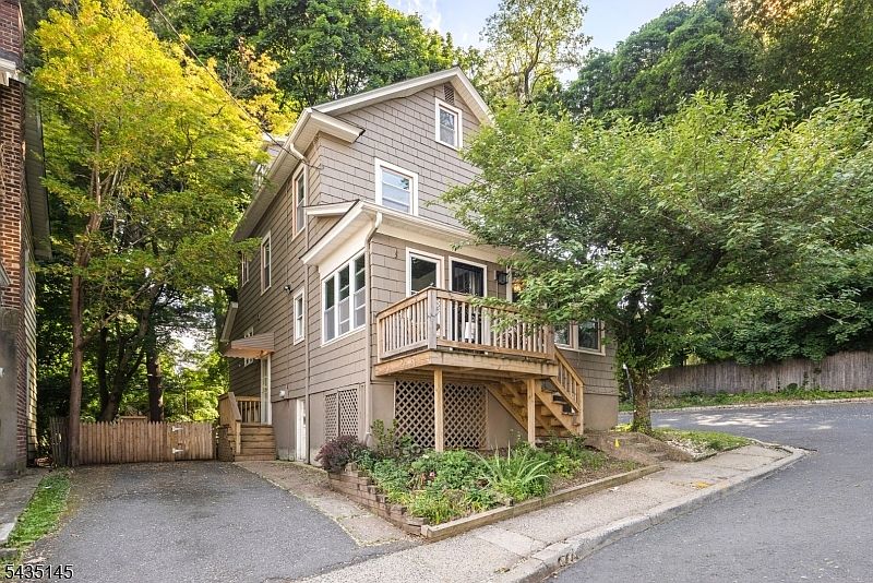 1st image of 51 Ridgehurst Rd