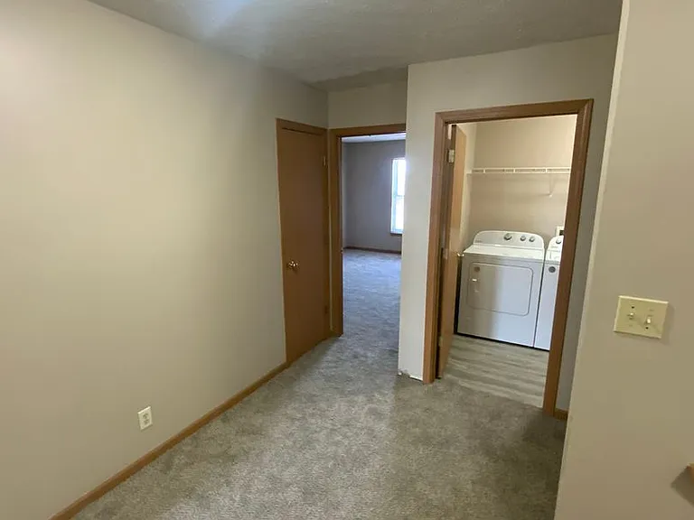 2383 Edison Dr — Photo 4