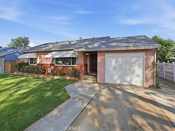 3rd image of 7869 Sycamore Ave