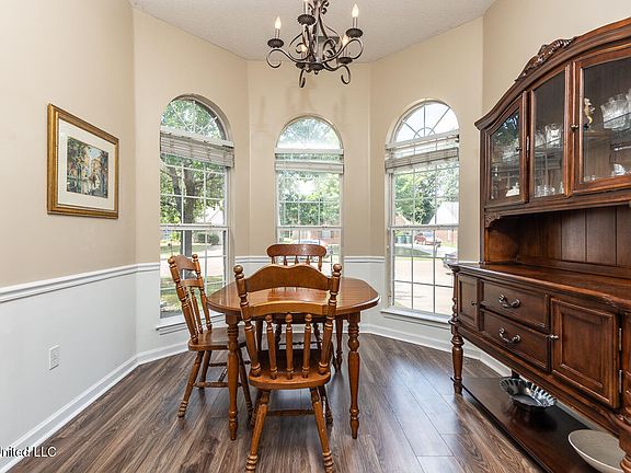 4th image of 5716 Kuykendall Dr
