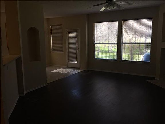 5th image of 2940 Prairie Oak Blvd