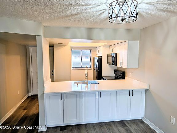 5th image of 1720 Murrell Rd APT 203