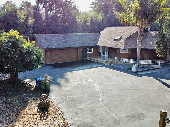 3rd image of 4565 Cherryvale Ave