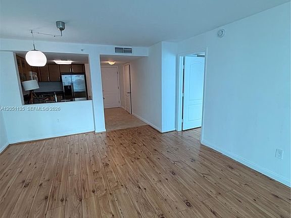 4th image of 2101 Brickell Ave APT 502