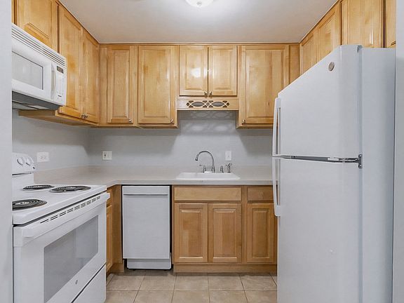 4th image of 310 Lathrop Ave APT 307